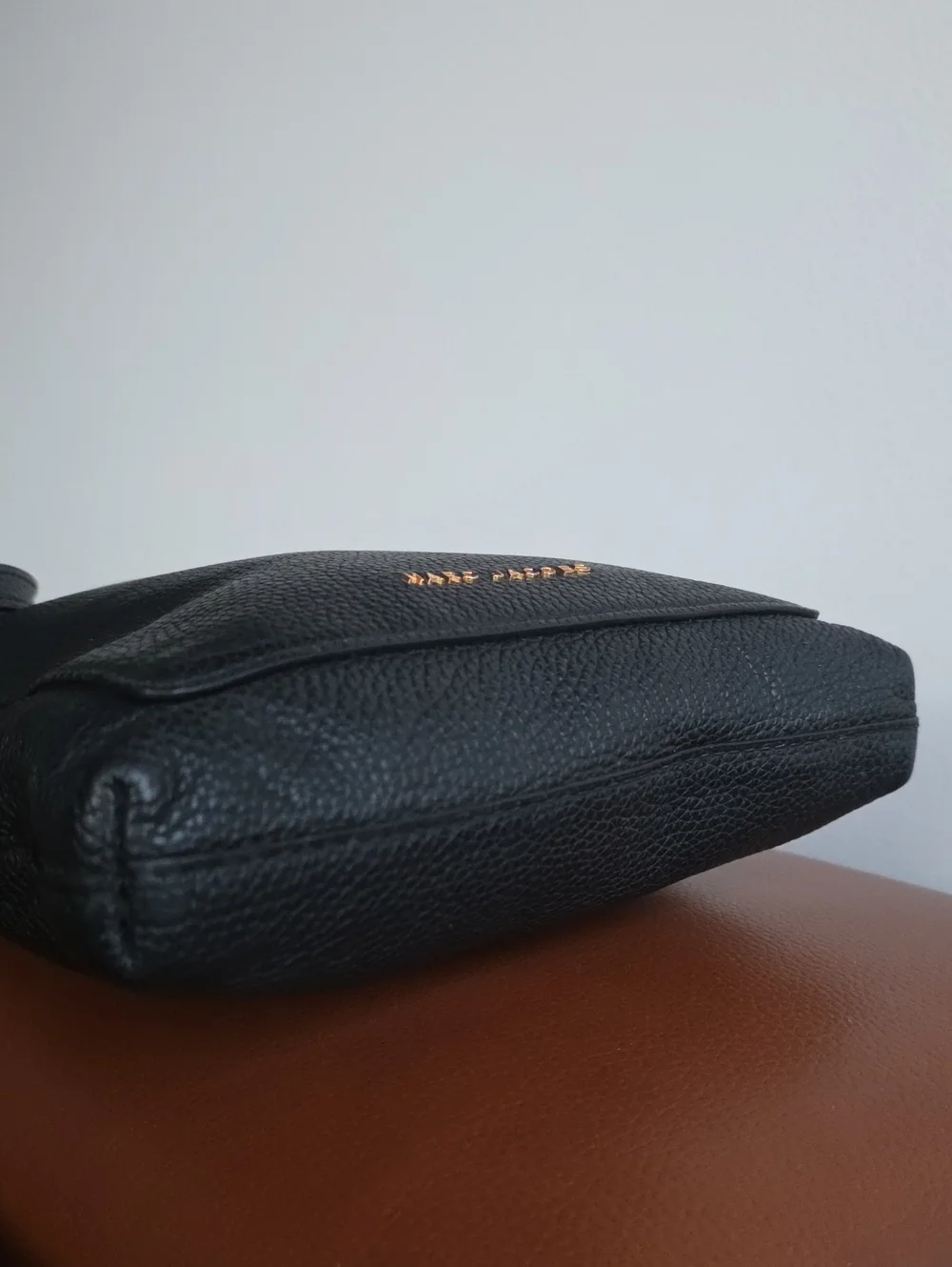 MARC JACOBS Tours Black Leather Crossbody Bag